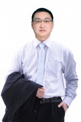 طʦ
